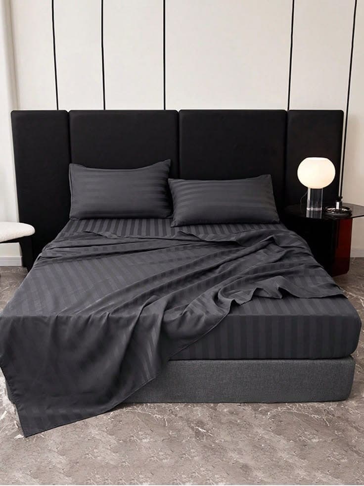 Bedsheet set from Royal Furnishings — example 6